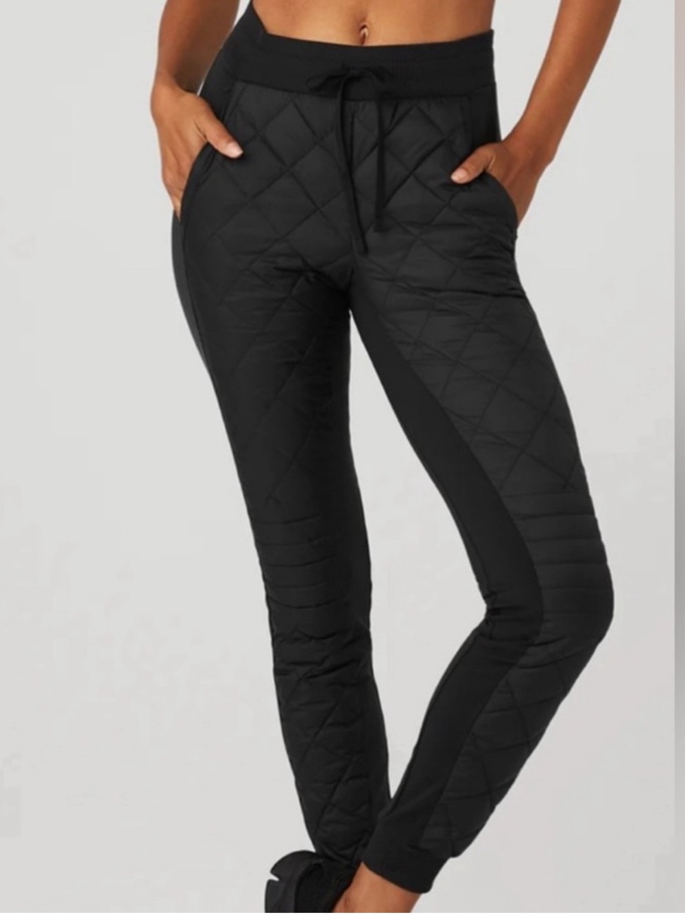 ALO Yoga Airbrush Winter Warm High-Waist Moto Puffer Pant